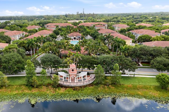 8113 Bautista Way, Palm Beach Gardens, FL 33418