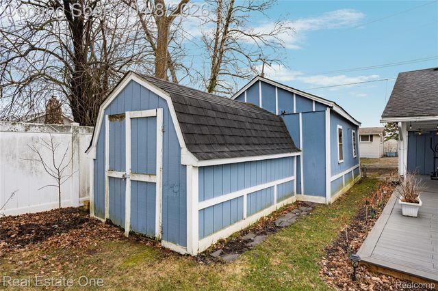 4262 Flynn, Highland Charter Township, MI 48356
