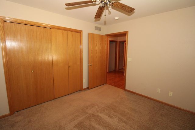 1280 S High St, El Dorado, KS 67042