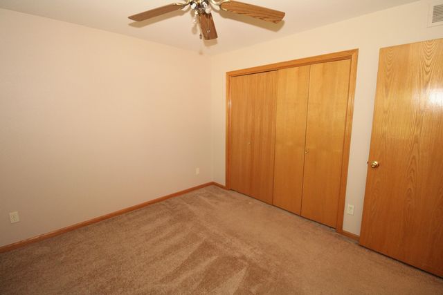 1280 S High St, El Dorado, KS 67042
