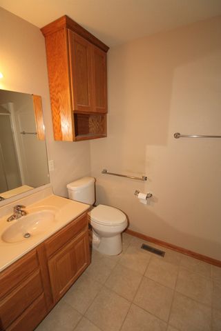 1280 S High St, El Dorado, KS 67042