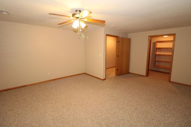 1280 S High St, El Dorado, KS 67042