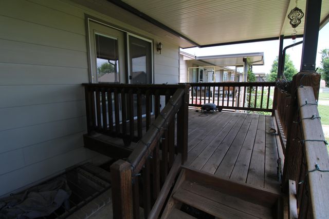 1280 S High St, El Dorado, KS 67042