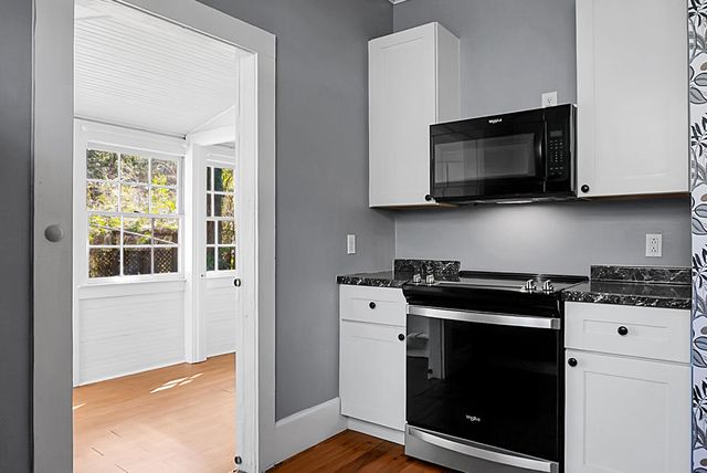 221 Brownlehe Street, Walterboro, SC 29488