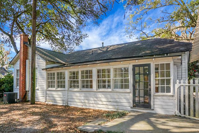 221 Brownlehe Street, Walterboro, SC 29488