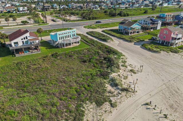 22502 Kennedy Drive, Galveston, TX 77554