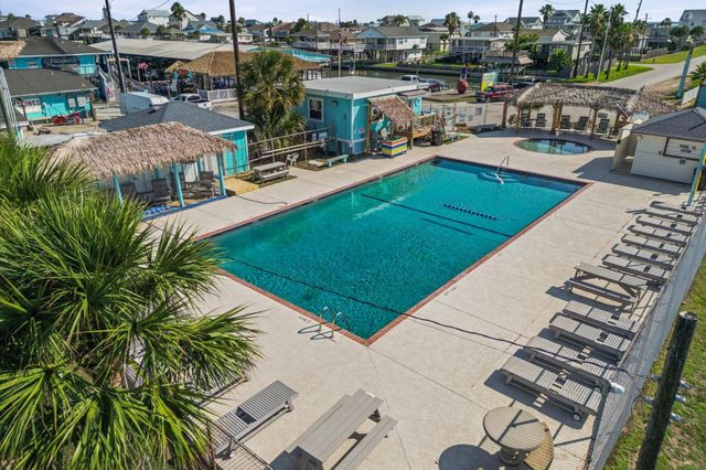22502 Kennedy Drive, Galveston, TX 77554