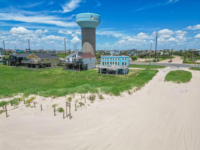 22502 Kennedy Drive, Galveston, TX 77554