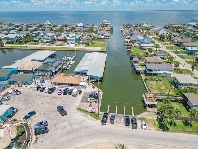 22502 Kennedy Drive, Galveston, TX 77554