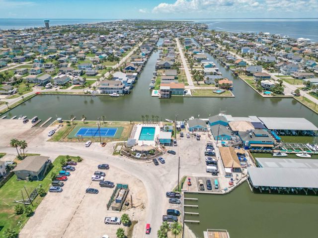 22502 Kennedy Drive, Galveston, TX 77554