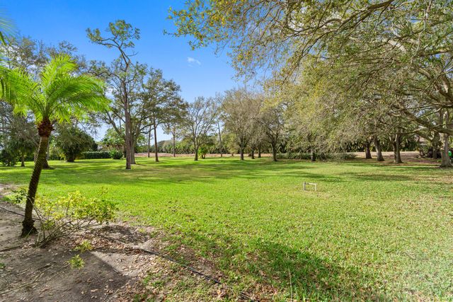 9425 Dundee Drive, Lake Worth, FL 33467