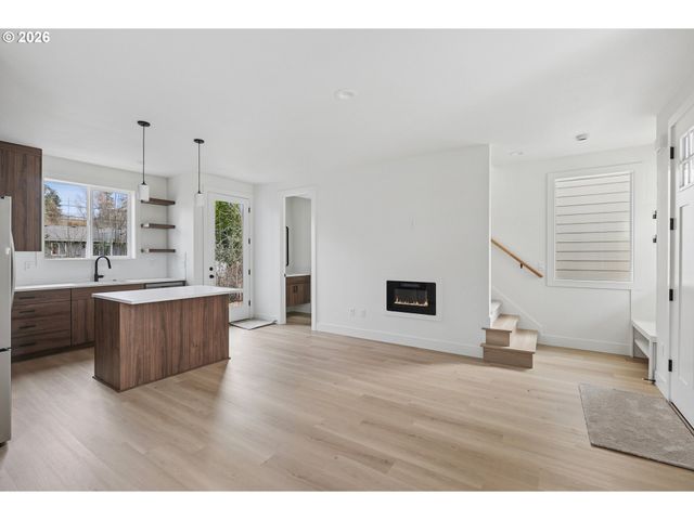 9568 Sw 91ST Ave 5, Portland, OR 97223