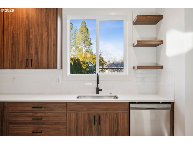 9568 Sw 91ST Ave 5, Portland, OR 97223