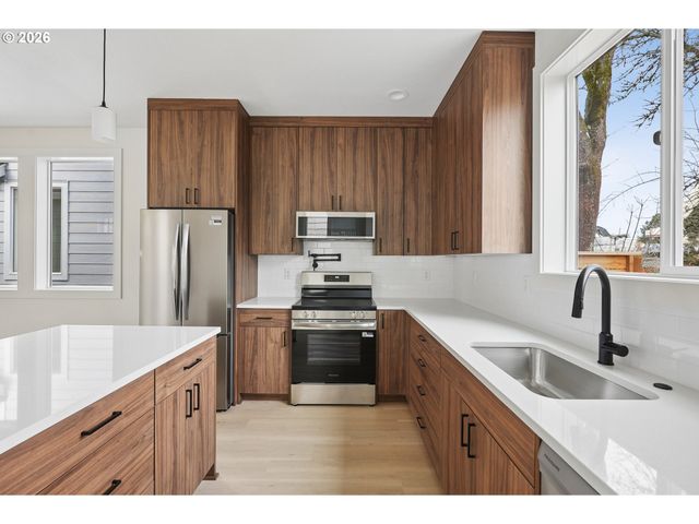 9568 Sw 91ST Ave 5, Portland, OR 97223