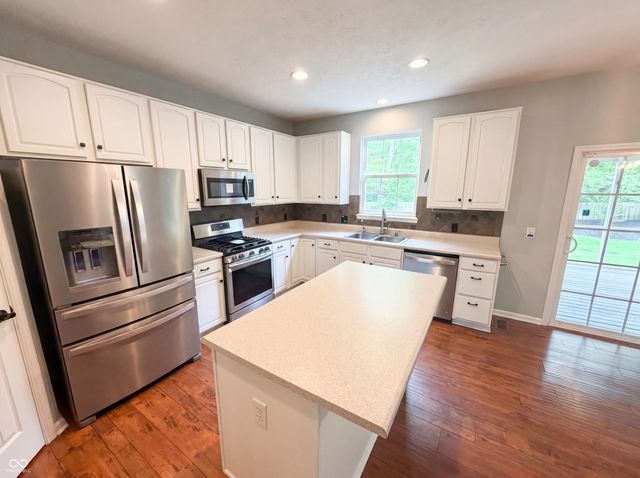 11871 Gatwick View Drive, Fishers, IN 46037