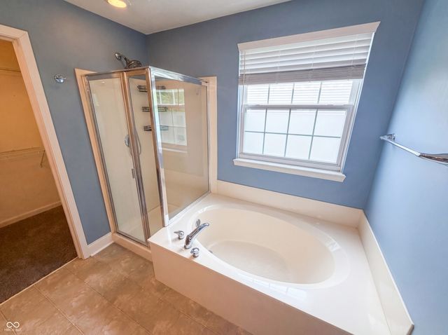 11871 Gatwick View Drive, Fishers, IN 46037