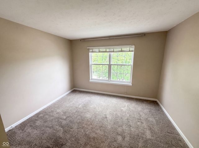 11871 Gatwick View Drive, Fishers, IN 46037