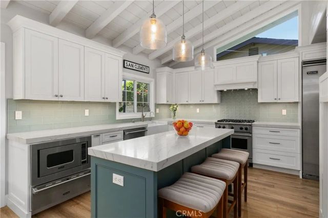 127 West Avenida De Los Lobos Marinos, San Clemente, CA 92672