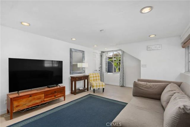 127 West Avenida De Los Lobos Marinos, San Clemente, CA 92672