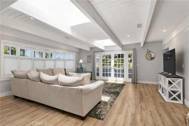 127 West Avenida De Los Lobos Marinos, San Clemente, CA 92672