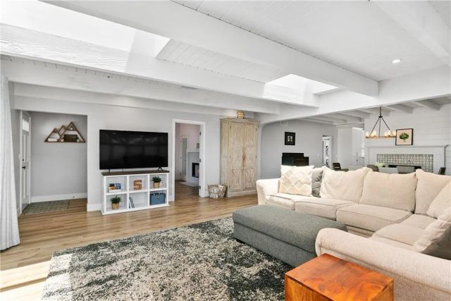 127 West Avenida De Los Lobos Marinos, San Clemente, CA 92672