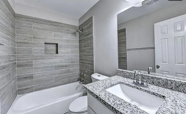 871 Lenox Oaks Circle NE, Atlanta, GA 30324