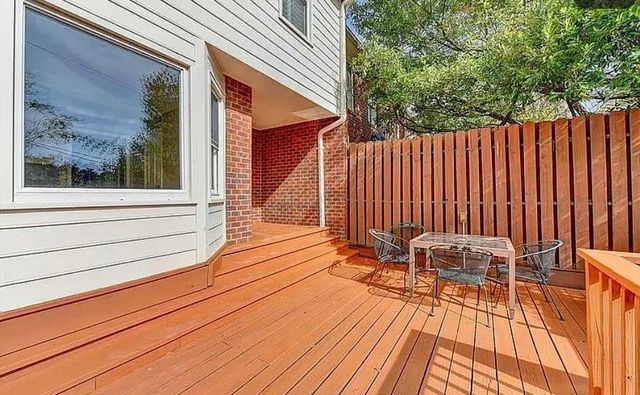 871 Lenox Oaks Circle NE, Atlanta, GA 30324