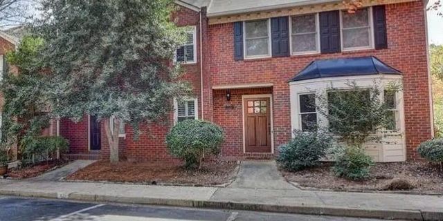 871 Lenox Oaks Circle NE, Atlanta, GA 30324