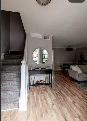 871 Lenox Oaks Circle NE, Atlanta, GA 30324