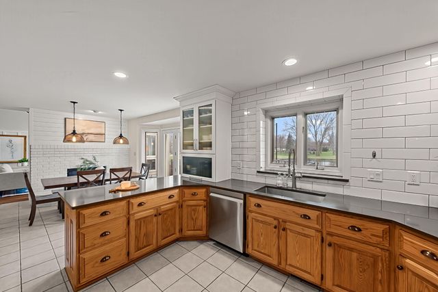 2009 Chandana Trail, Valparaiso, IN 46383