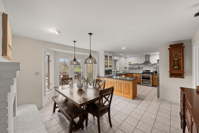 2009 Chandana Trail, Valparaiso, IN 46383