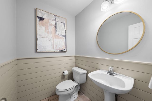 2009 Chandana Trail, Valparaiso, IN 46383