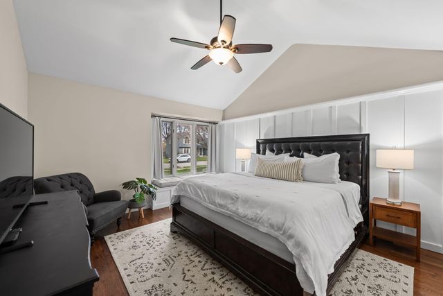 2009 Chandana Trail, Valparaiso, IN 46383