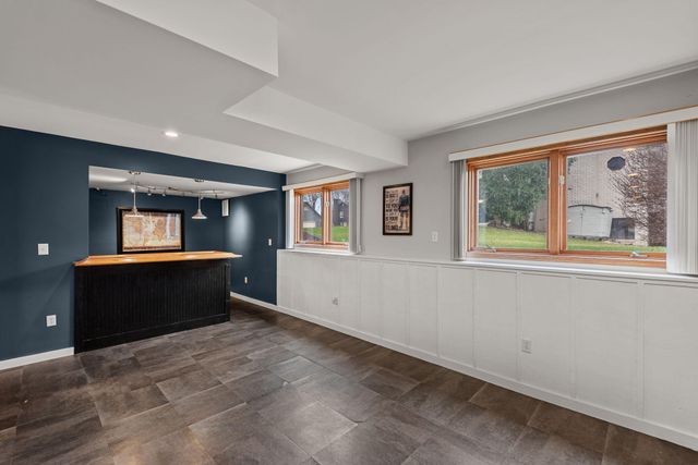 2009 Chandana Trail, Valparaiso, IN 46383