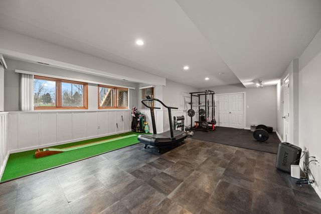 2009 Chandana Trail, Valparaiso, IN 46383