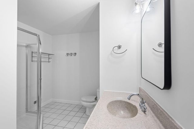 2009 Chandana Trail, Valparaiso, IN 46383