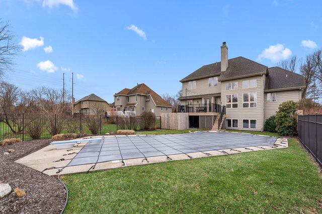 2009 Chandana Trail, Valparaiso, IN 46383