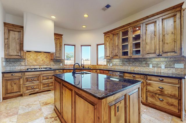 3 Quiet Lane, Corrales, NM 87048