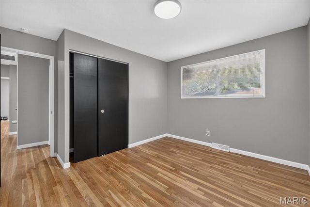 9742 Wendell Drive, St Louis, MO 63136
