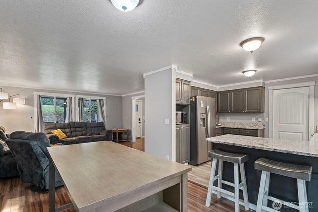 266 Bear View Drive, Chehalis, WA 98532