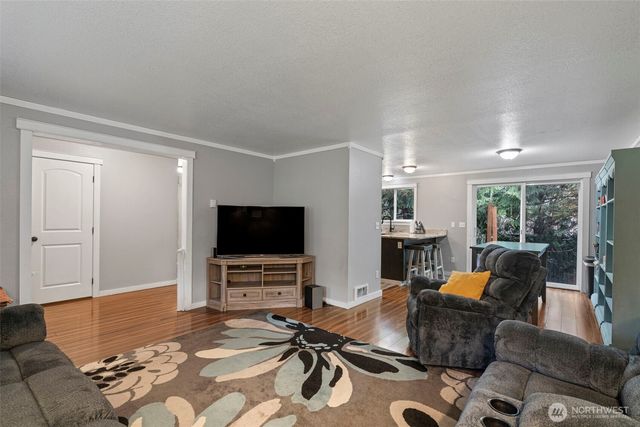 266 Bear View Drive, Chehalis, WA 98532