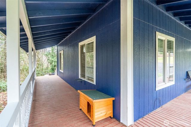 266 Bear View Drive, Chehalis, WA 98532