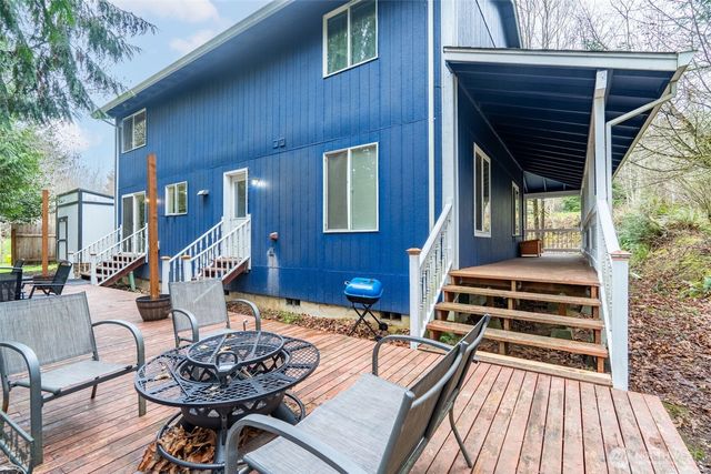 266 Bear View Drive, Chehalis, WA 98532