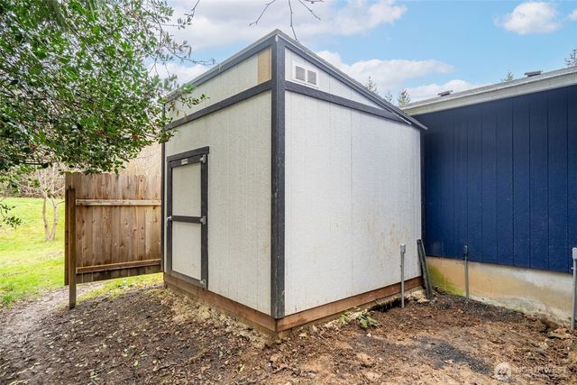 266 Bear View Drive, Chehalis, WA 98532