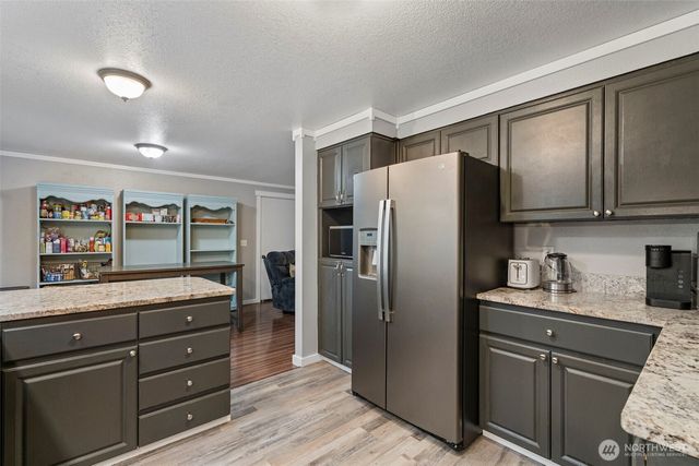 266 Bear View Drive, Chehalis, WA 98532