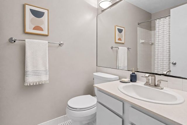 4645 Cedar Lake Road S, Saint Louis Park, MN 55416