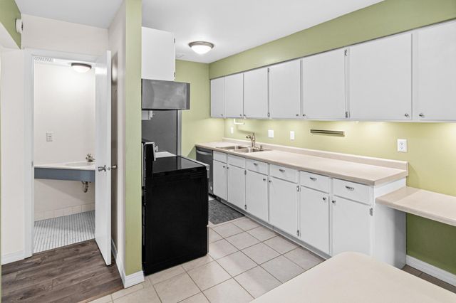4645 Cedar Lake Road S, Saint Louis Park, MN 55416