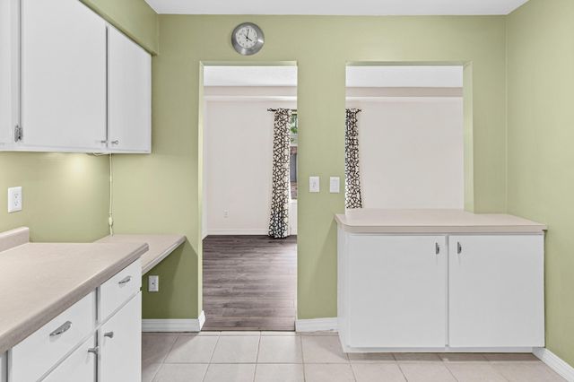 4645 Cedar Lake Road S, Saint Louis Park, MN 55416