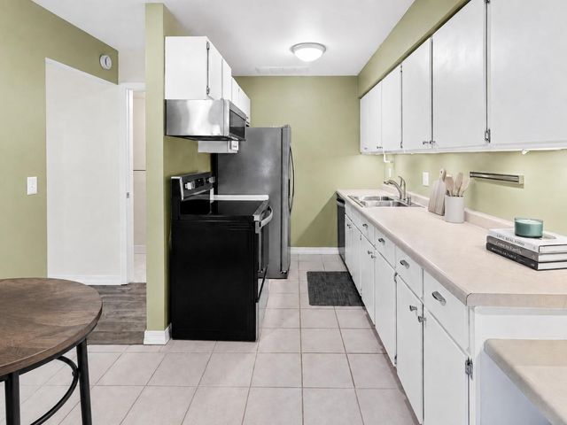 4645 Cedar Lake Road S, Saint Louis Park, MN 55416
