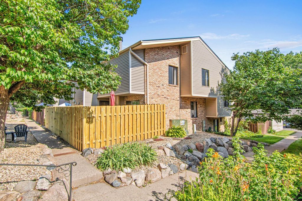 4645 Cedar Lake Road S, Saint Louis Park, MN 55416 — photo 2